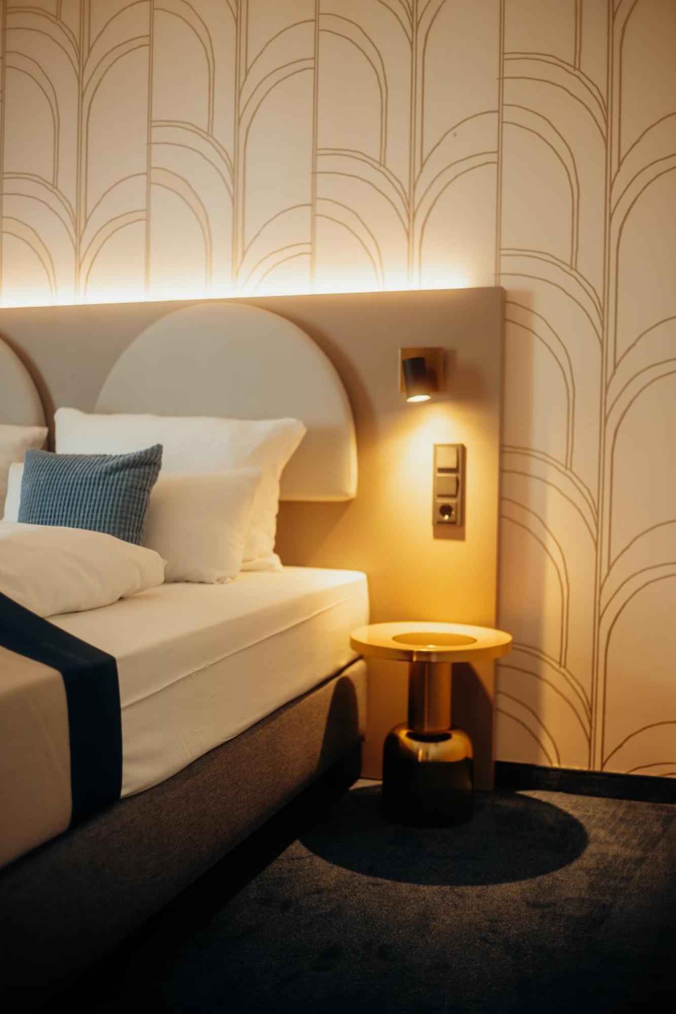 Guestified Liyana Hotel ラーティンゲン エクステリア 写真