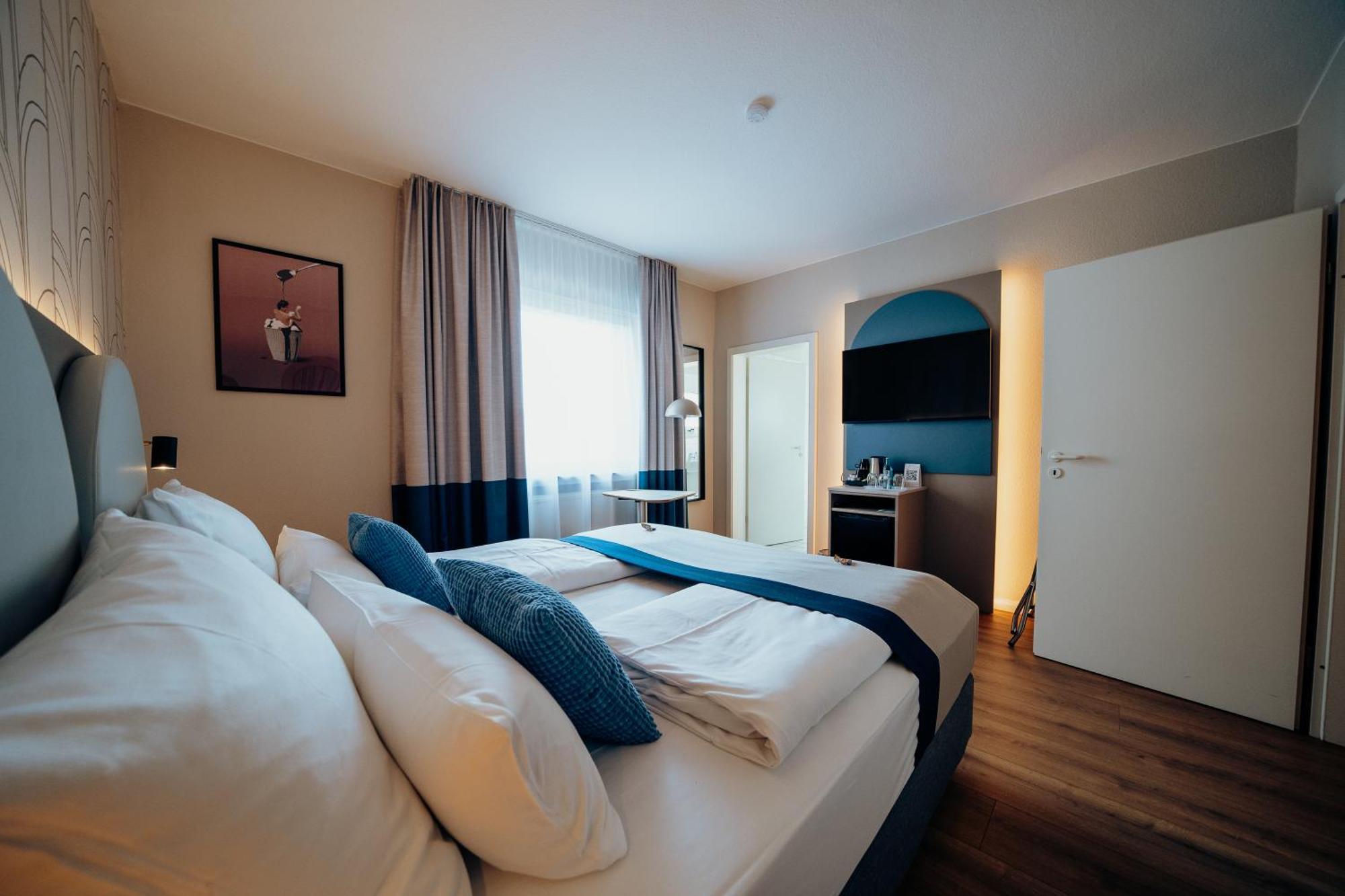 Guestified Liyana Hotel ラーティンゲン エクステリア 写真